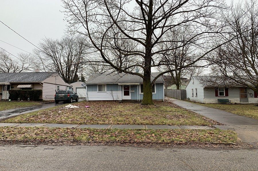 1st image of 70 Emma St