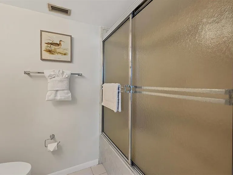 500 S Washington Dr #5B — Photo 18