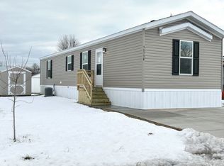 2 Bed 2 Bath Single Section plan