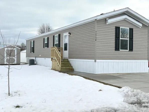 29800 Guilford Cir, New Baltimore, MI