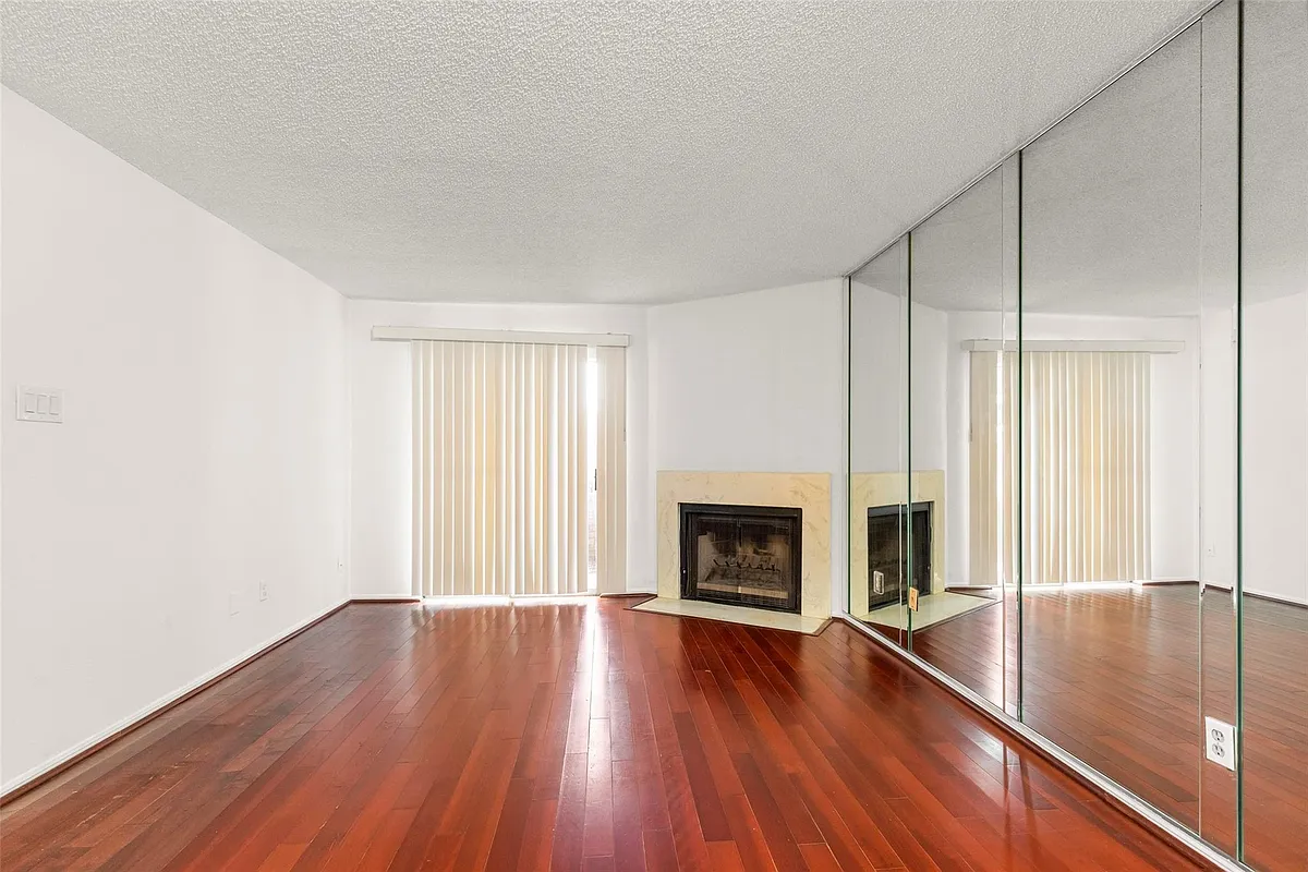Building Photo - 12550 Whittington Dr #704