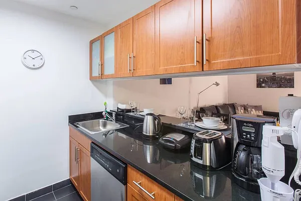 Rented by Metropolitan Property Group | media 19