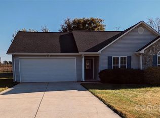 803 Gemcrest Dr NE, Conover, NC 28613