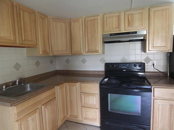 New Kitchen Cabinets