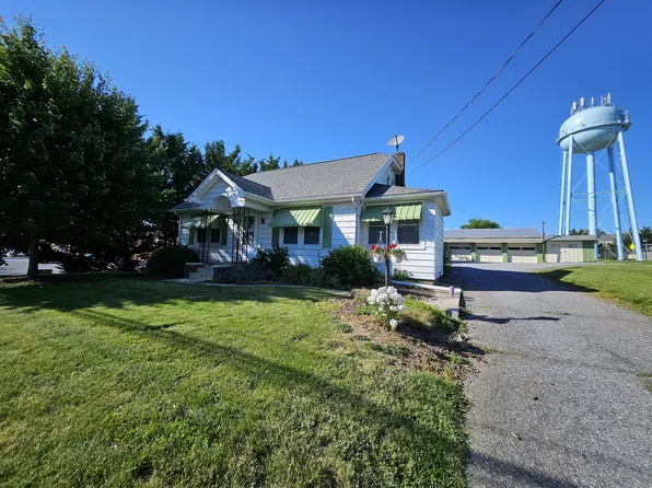 513 E Baltimore St, Taneytown, MD 21787