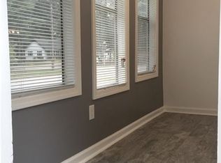 15190 Leonard Rd APT B, Spring Lake, MI 49456