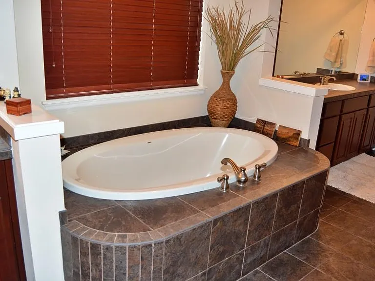 4662 Berwick Pl SW — Photo 8