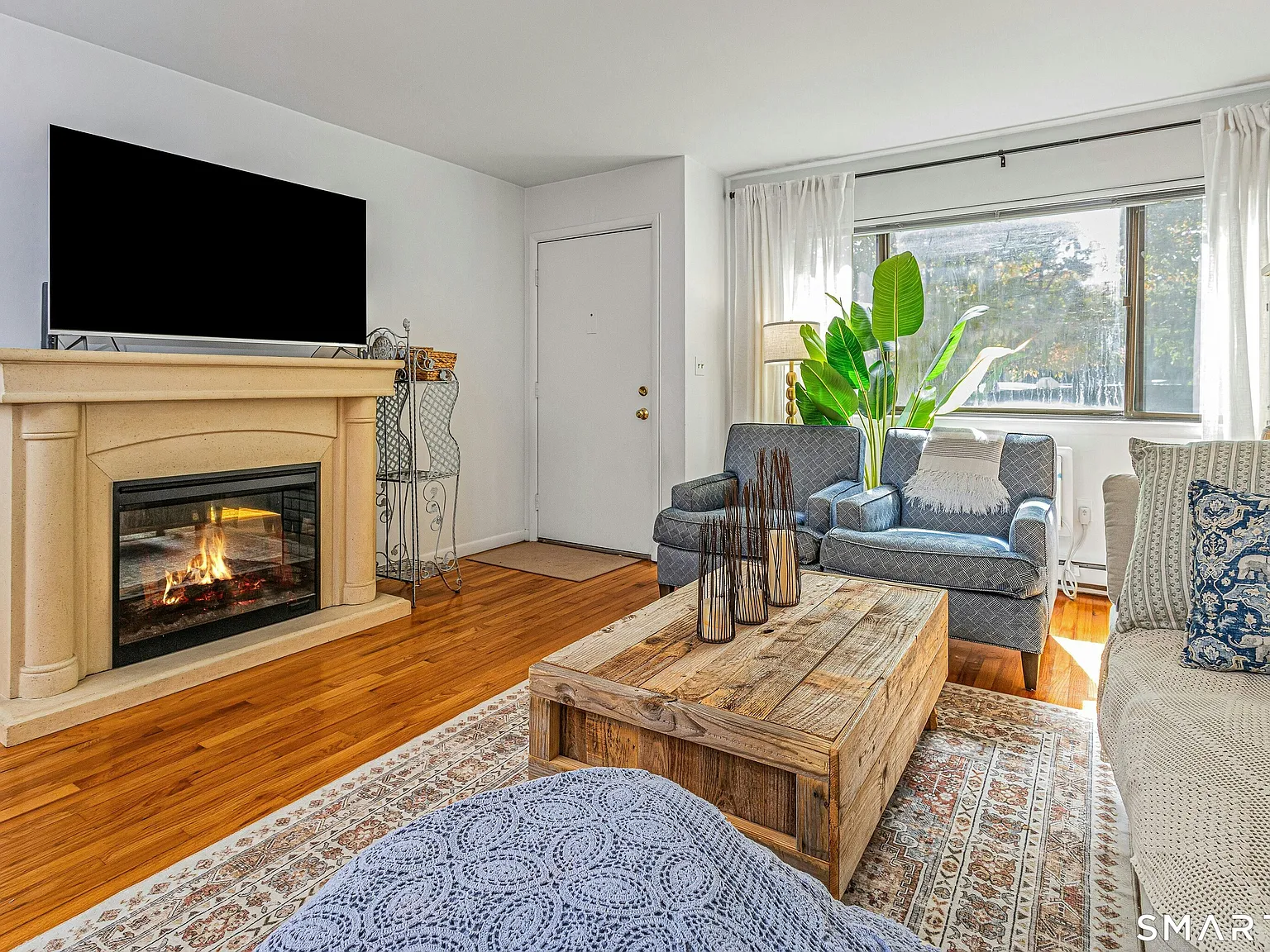2 bed, 1.5 bath, 1260 sqft, $3,100 — Photo 3