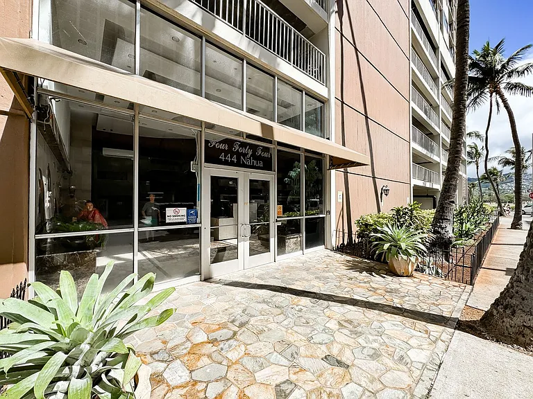 444 Nahua St #901 — Photo 7