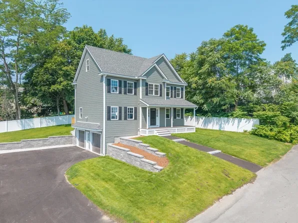 8 Country Ln, Billerica, MA 01821
