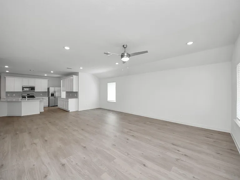 31138 Warwick Coast Ct — Photo 19
