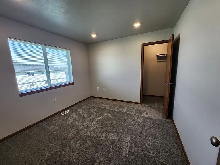 Sundance Ridge / Radiant Place — Photo 9