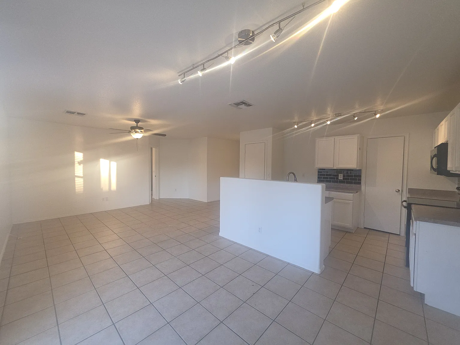 7130 W Toronto Way — Photo 2