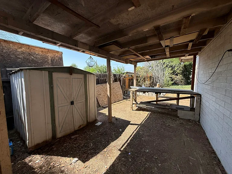 2206 W Vista Ave #B — Photo 21