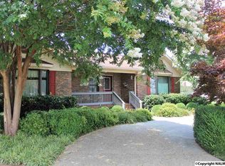 17807 Collins St W, Athens, AL 35611