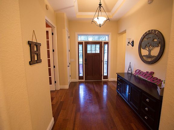 4th image of 284 Ruskin St