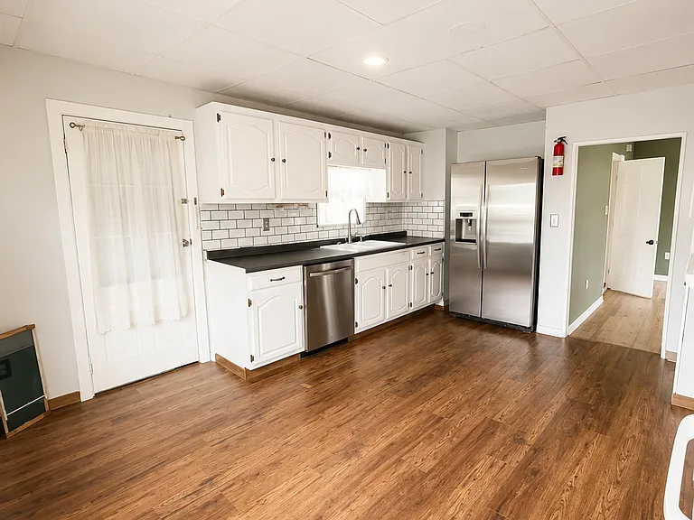 31 Sheridan Ave #2 — Photo 2