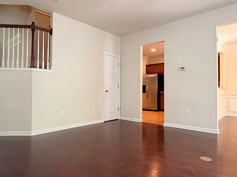 117 Inisfree Pl — Photo 6