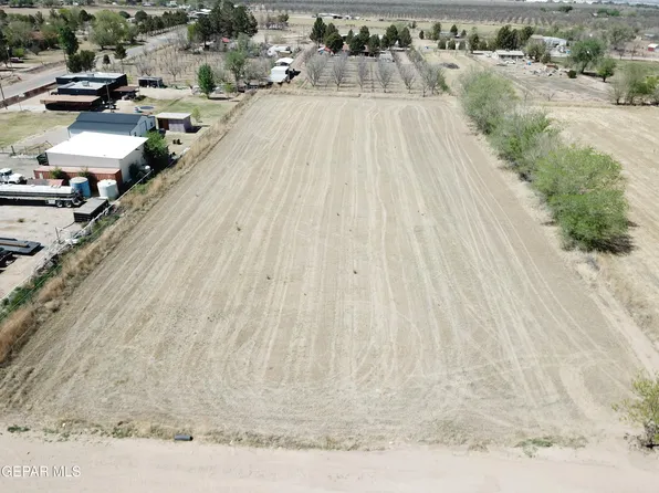 12368 Mankato Rd, Clint, TX 79836