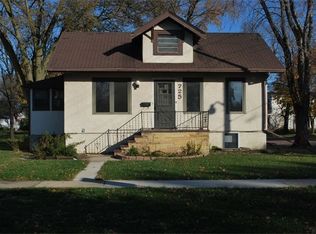 725 E 3rd St, Fairmont, MN 56031
