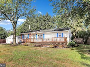 607 Wyndamere Rd, Etters, PA 17319