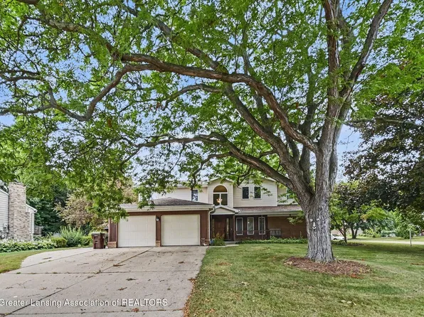 1011 Sheldon Row, Charlotte, MI 48813