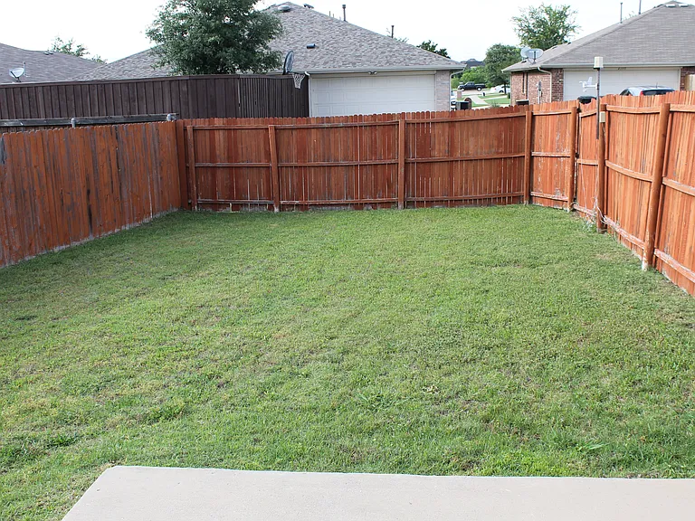 4188 Cherry Ridge Dr — Photo 17