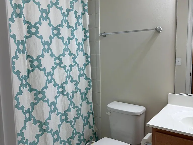 25707 Bishop Grove Ter — Photo 18