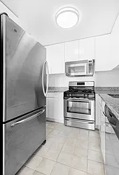 Rented by New York Casas Ltd.