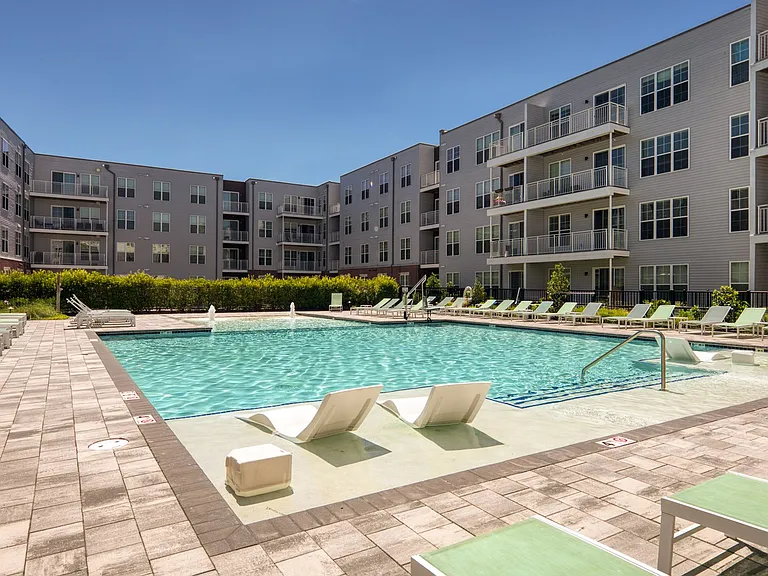 Triton Glen — Photo 10
