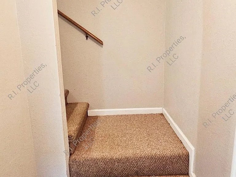 2080 Railroad St #2 — Photo 10