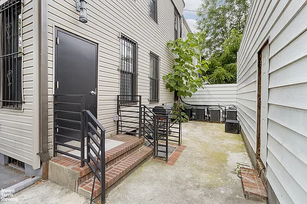 Rented by Brown Harris Stevens | media 24