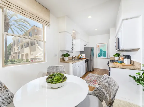 Pacific View Apartment Homes