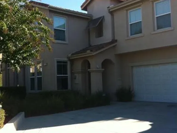29333 Bella Villa Ct, Highland, CA 92346