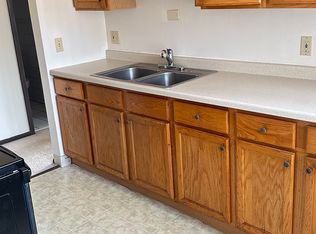 2194 Dale St N APT 8, Saint Paul, MN 55113