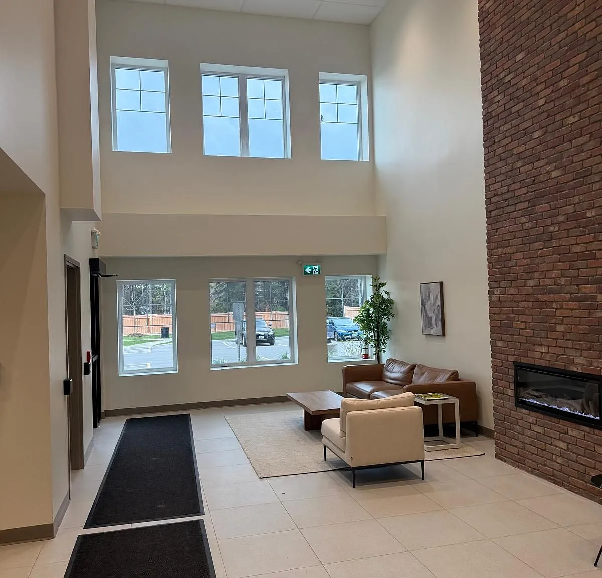 2 bed, $2,350 — Photo 4