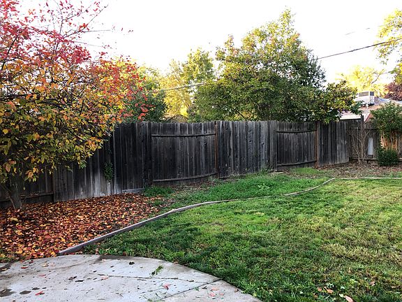 3rd image of 3313 Mayfair Dr