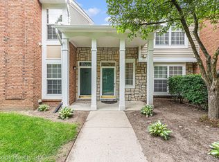 6548 Shetland Ct, Shelby Township, MI