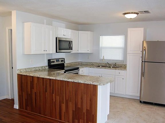 5th image of 1048 Hiawatha Ave
