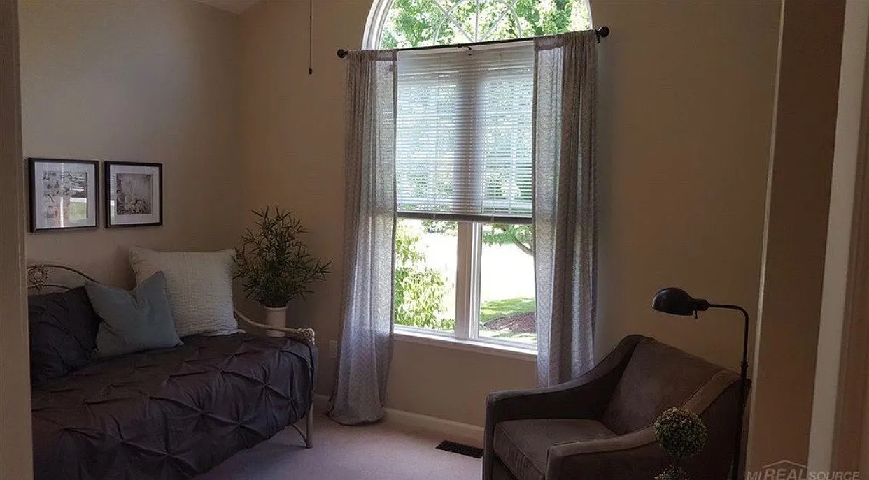 4241 Scott B Dr photo 1