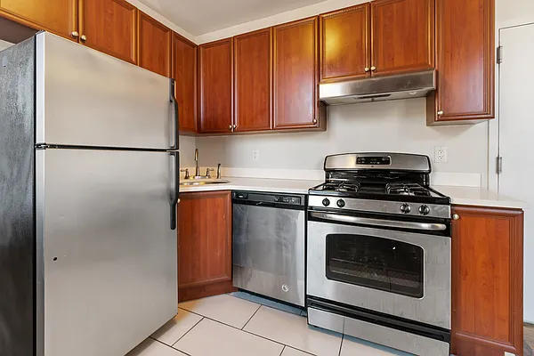 Rented by Corcoran | media 6