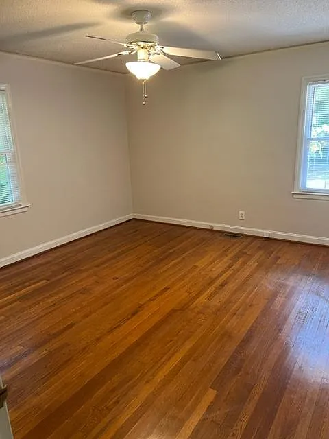 2 bed, 1421 sqft, $1,850 — Photo 3