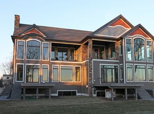 20945 151st St, Spirit Lake, IA 51360