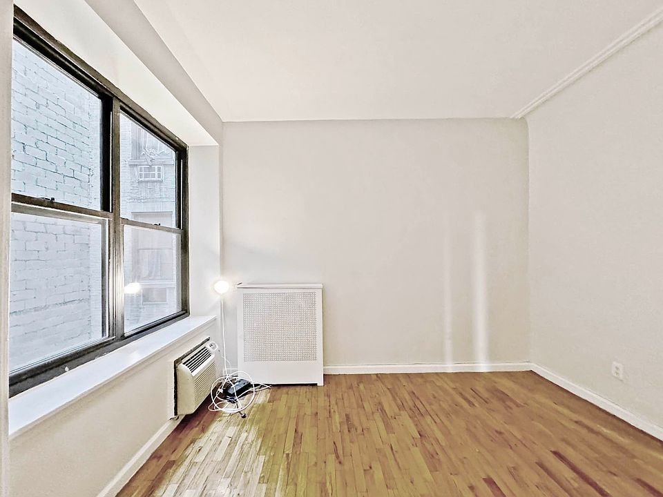 1st image of 11 E 32nd St #7T