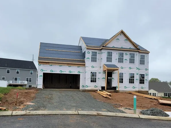 306 Magnolia Ln, New Providence, PA 17560
