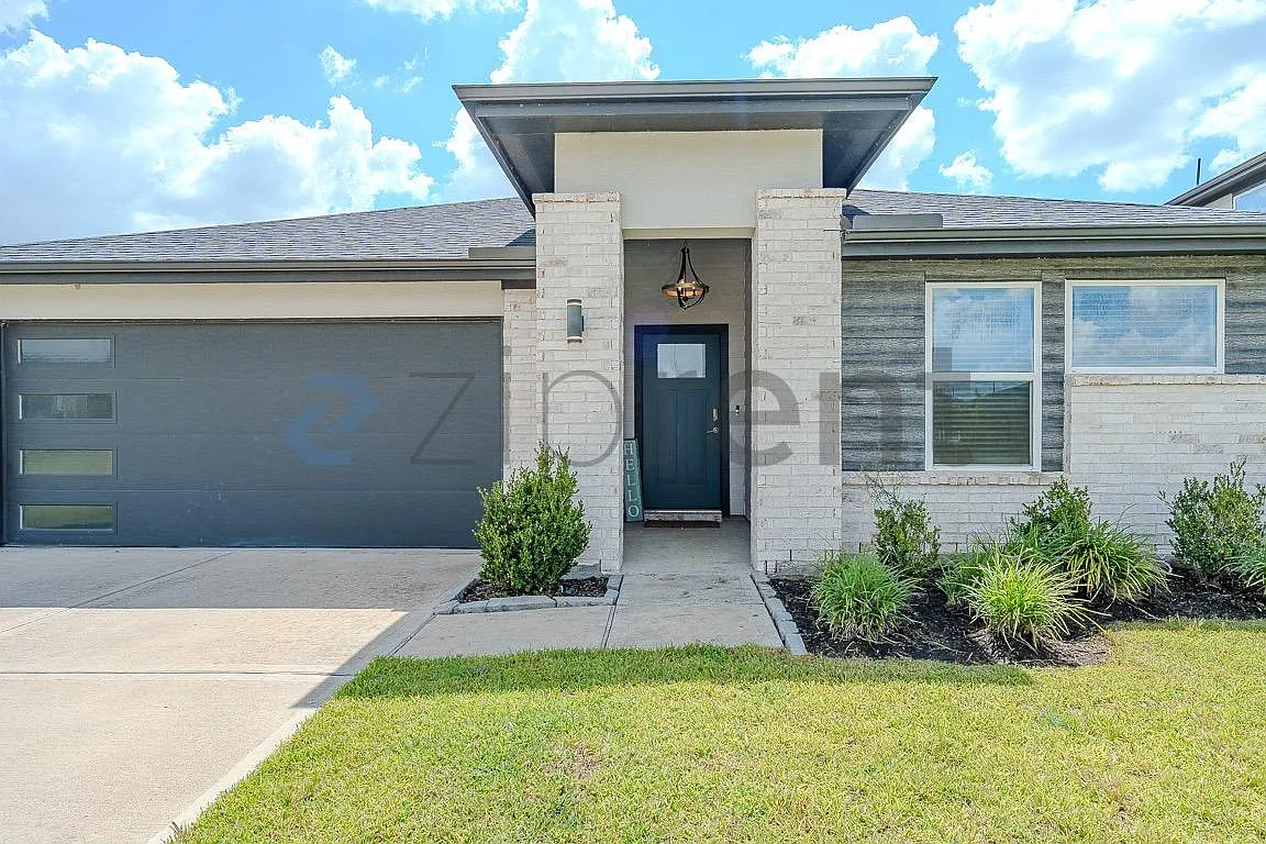 4 bed, 2042 sqft, $2,750 — Photo 3