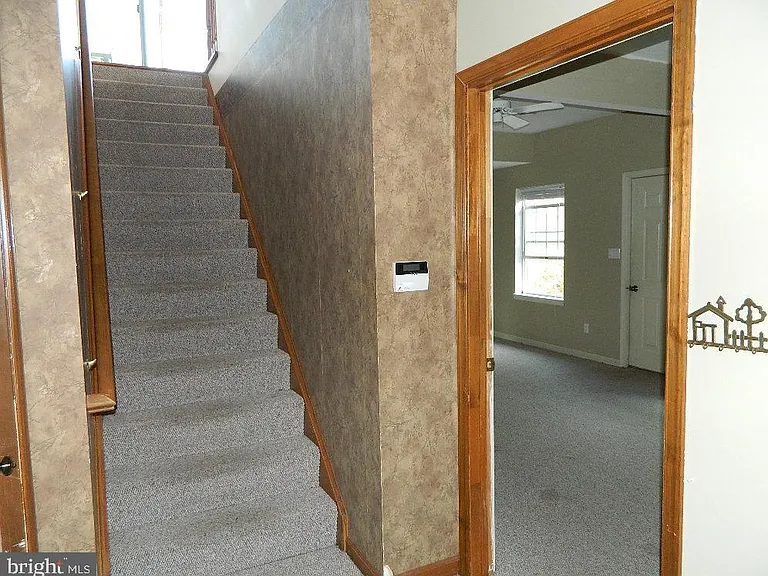 1301 Colonial Club Dr — Photo 9