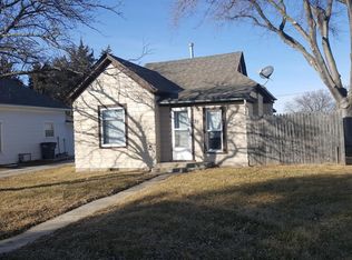 25 E Main St, Treynor, IA 51575
