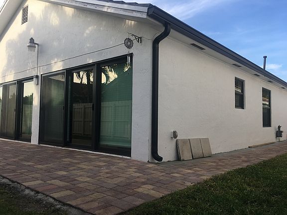 3rd image of 15115 NW 90th Ct