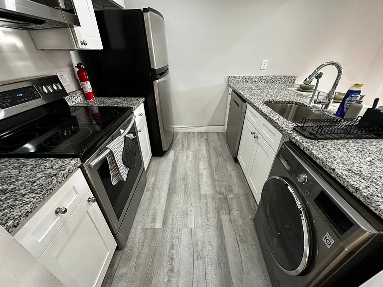 670 Massachusetts Ave #4 — Photo 8